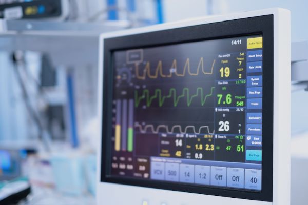 hospital vitals monitor screen