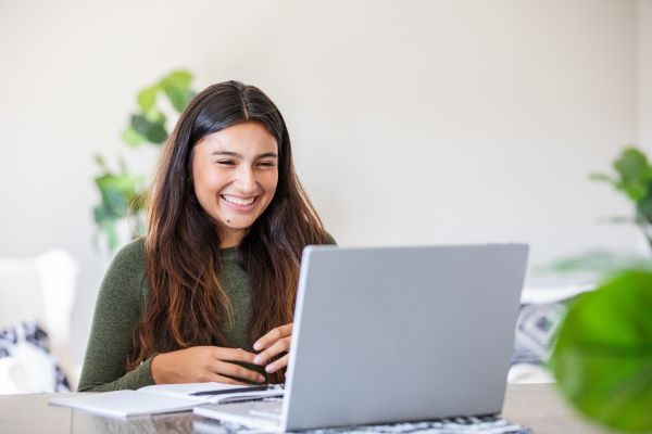 student communicating virtually